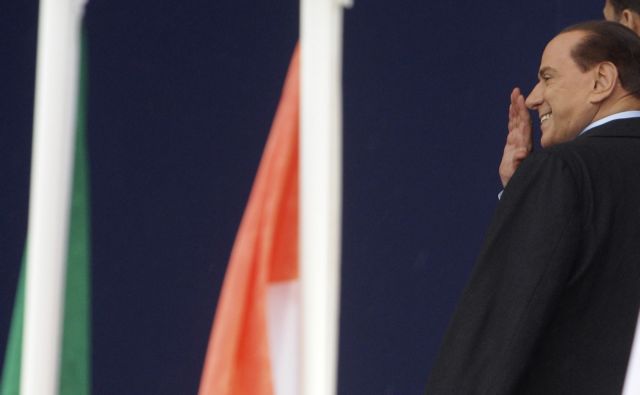 Βέβαιος για την αθώωση ο Μπερλουσκόνι, «ανασταίνει» την Forza Italia